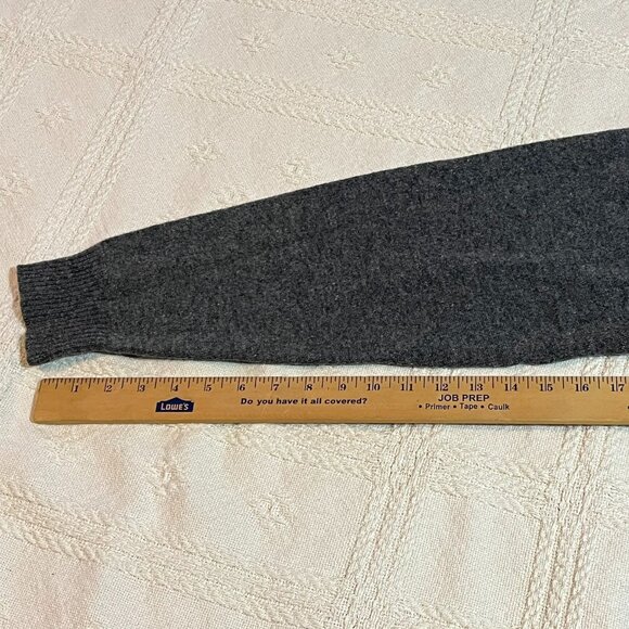 Sears Roebuck and Co. gray lambswool sweater Size Large - Picture 3 of 6
